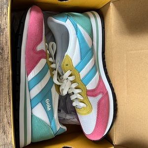 Women’s size 7 US Gola Daytona sneakers. New, in box.